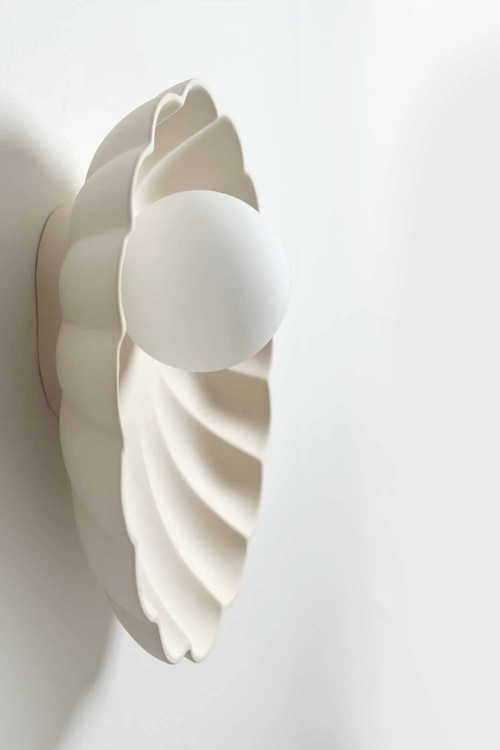 Ceramic Wall Oyster Sconce Light / Bone - Image 3