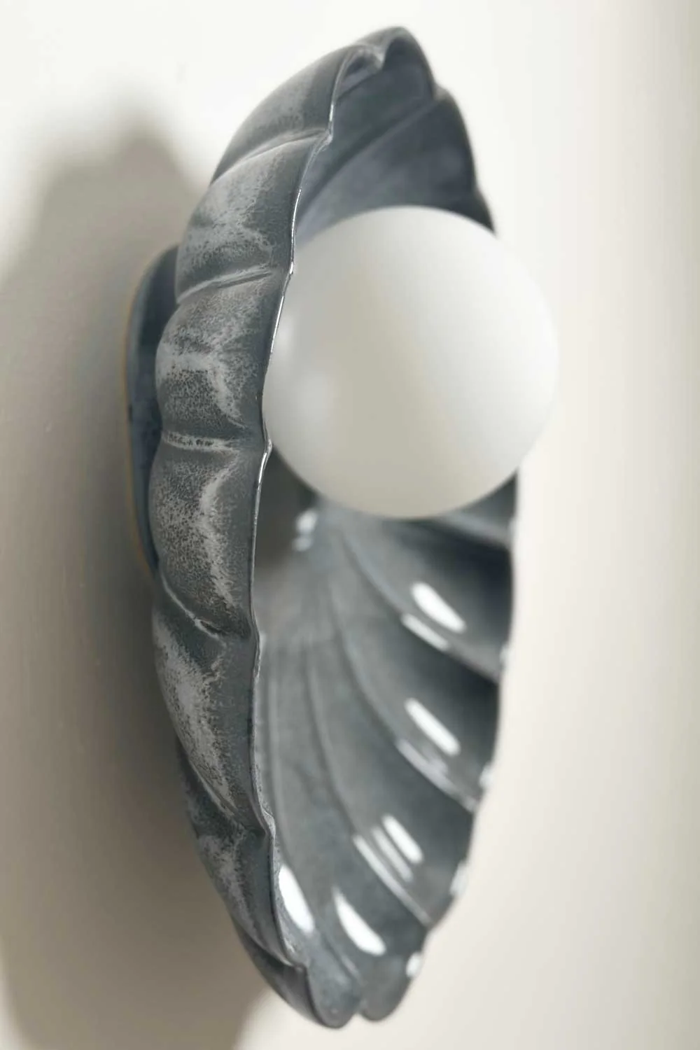 Ceramic Wall Oyster Sconce Light / Storm - Image 3